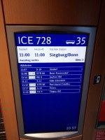 Ankunft in Siegburg/Bonn (ICE-Bahnhof)... Von dort geht es mit dem Bus weiter zu E57-Sven.