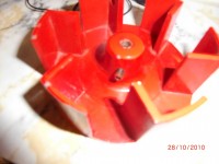 CIMG2119.JPG (240.89 KiB) 7096 mal betrachtet Sicherrungsschraube