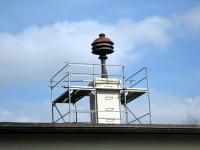 FmSi40-2.jpg (130 KiB) 7881 mal betrachtet Sirene mit Gerüst