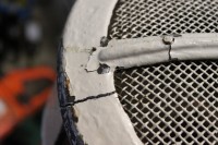 die Risse im Ansaugschutzdeckel